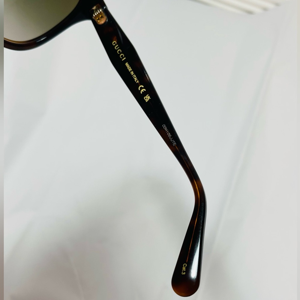 Gucci Authentic sunglass - Picture 5 of 8